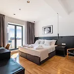 Miramare 4* 扎达尔